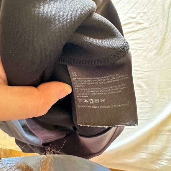 Lululemon Softstreme Perfectly Oversized Cropped Crew Black 12 - Picture 8 of 9